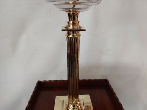 LATE 19THC BRASS TABLE OIL LAMP - ADDITIONAL PHOTO 2