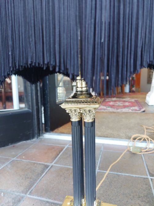 19THC BRASS 4 PILLAR CORINTHIAN COLUMN TABLE LAMP - ADDITIONAL PHOTO 3