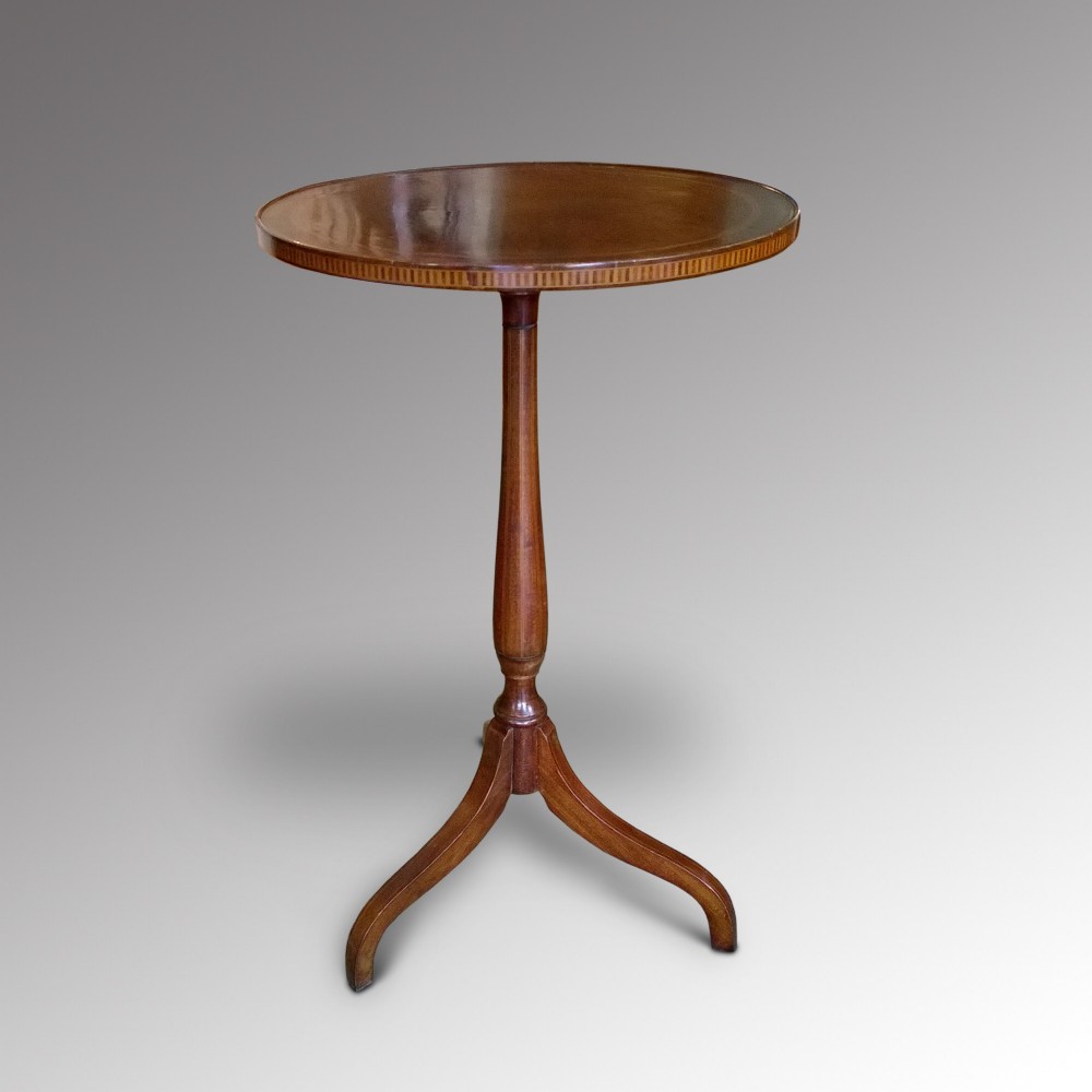 Edwardian Mahogany and Inlaid Lamp Table