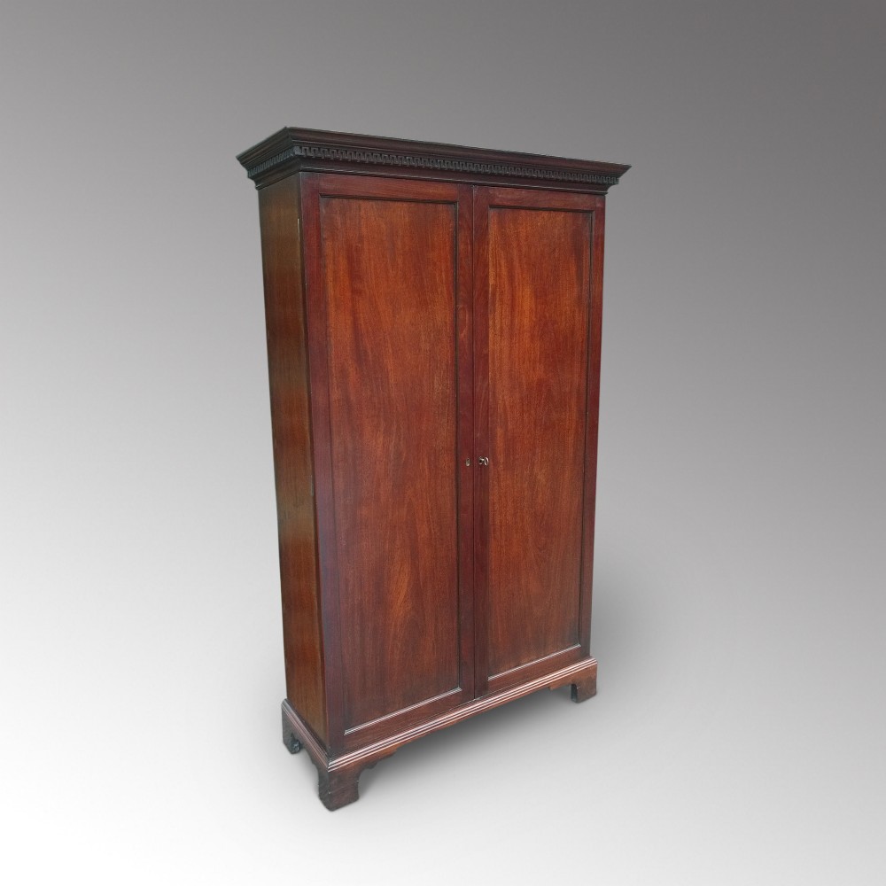 Georgian Mahogany Cupboard Bookcase