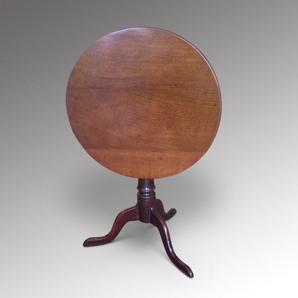 Mid 18th Century Oak Tripod Table