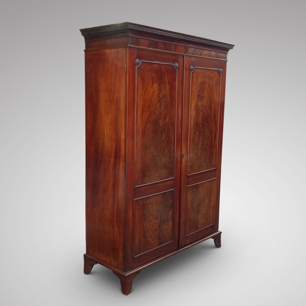 Georgian Mahogany Wardrobe 