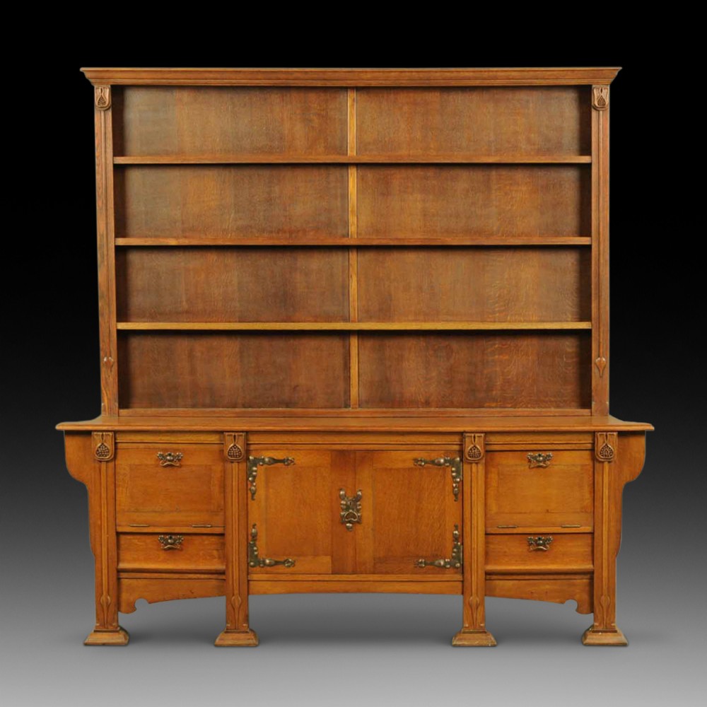 Late 19th century Arts & Crafts oak dresser