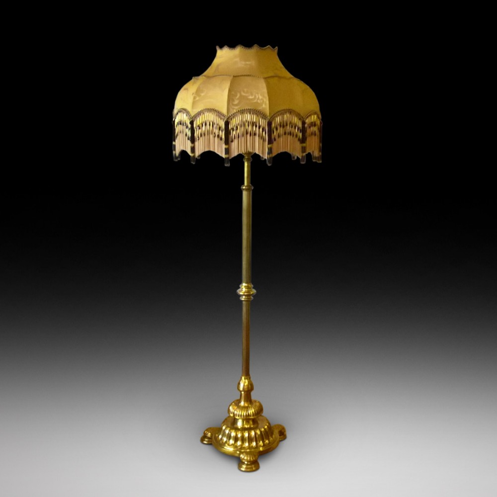 Victorian Brass Extending Telescopic Standard Oil Lamp 