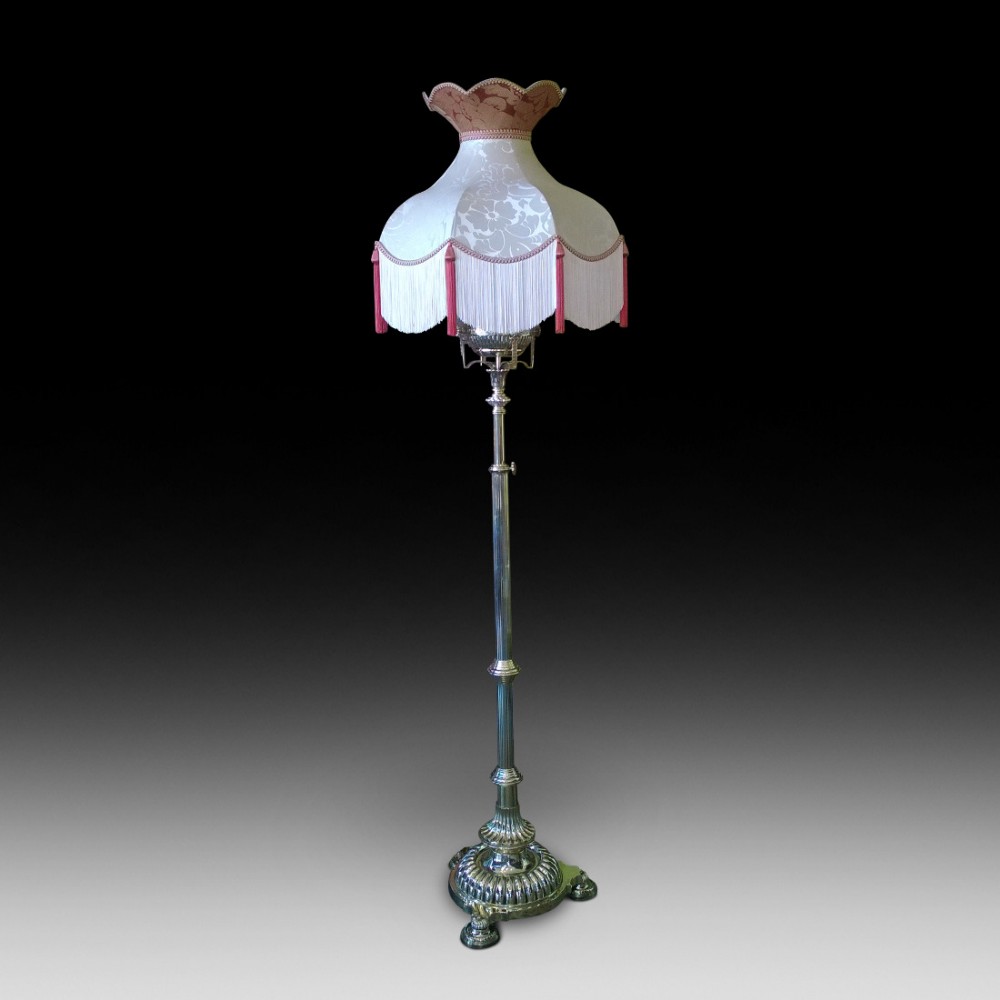 Victorian Brass Extending Telescopic Standard Oil Lamp 