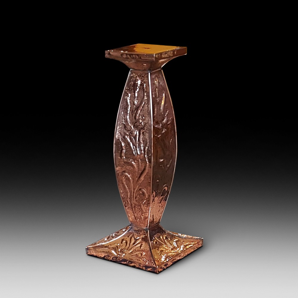 Arts & Crafts beaten copper jardiniere stand