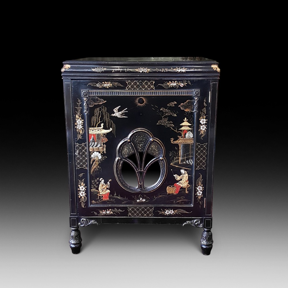 1920's Chinoiserie Cocktail Cabinet