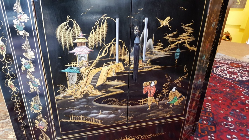 Art Deco Chinoiserie Decorated Cocktail Cabinet View III