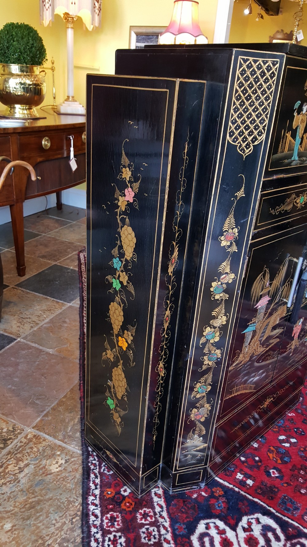Art Deco Chinoiserie Decorated Cocktail Cabinet View VII