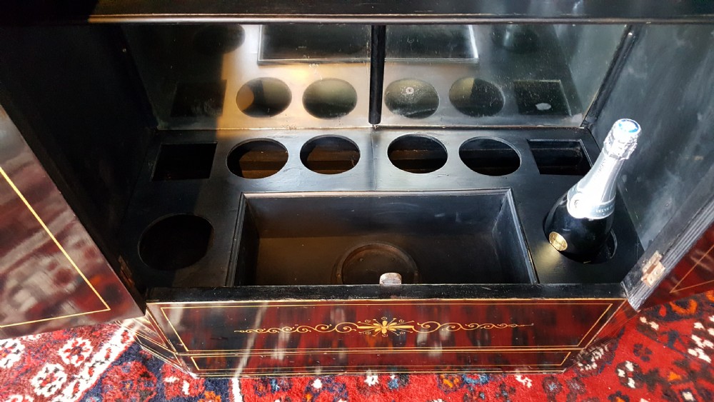 Art Deco Chinoiserie Decorated Cocktail Cabinet View X