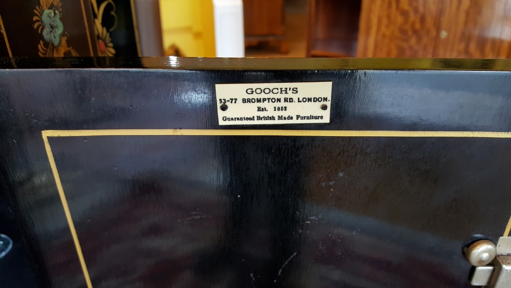 Art Deco Chinoiserie Decorated Cocktail Cabinet View XVI