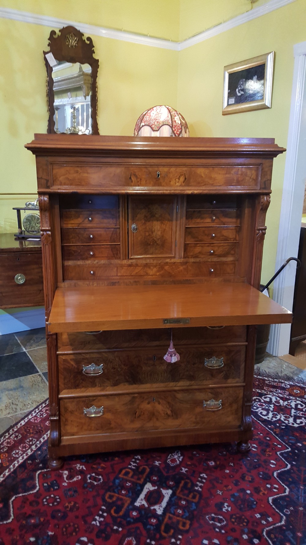 Scandinavian Burr Walnut Escoitaire View III