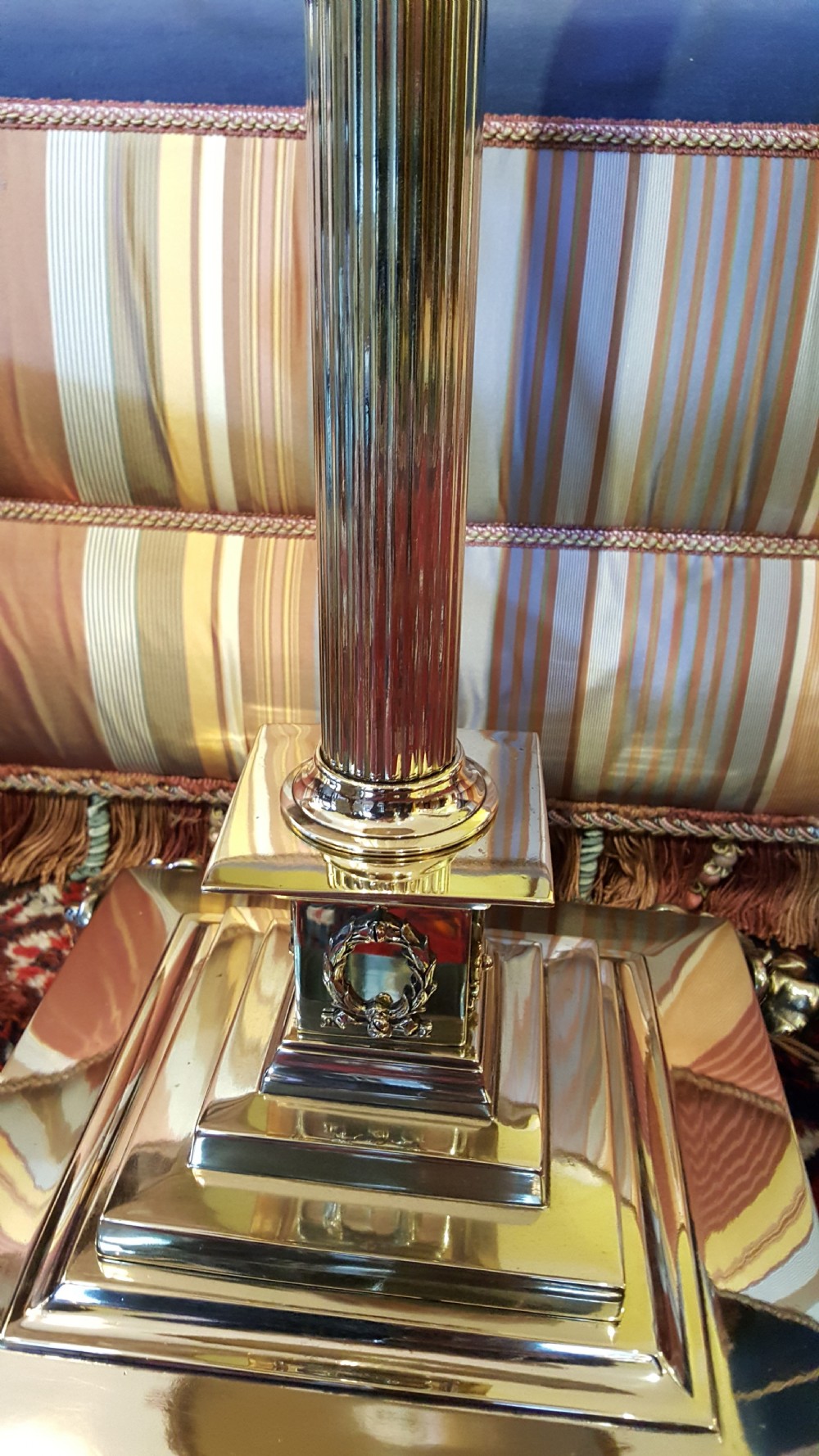 Edwardian brass Corinthian column standard lamp View VI
