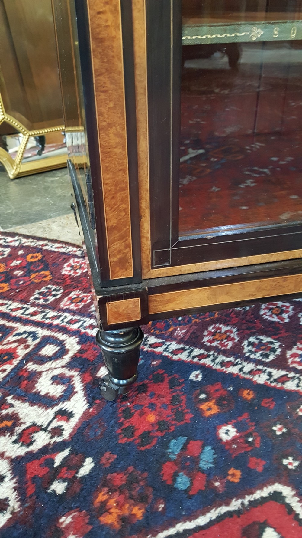 Late Victorian Amboyna and Ebonised Music Cabinet View IX