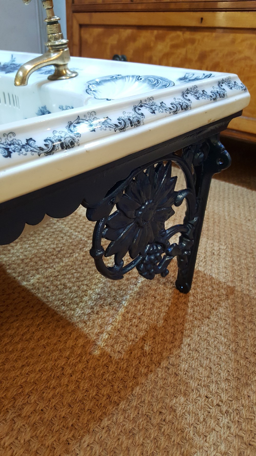 High Victorian Porcelain Sink View VIII