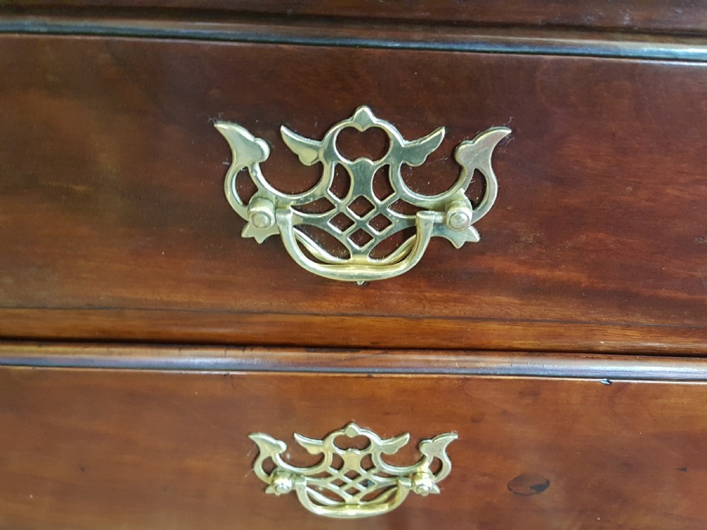  George III mahogany chest of drawers View V
