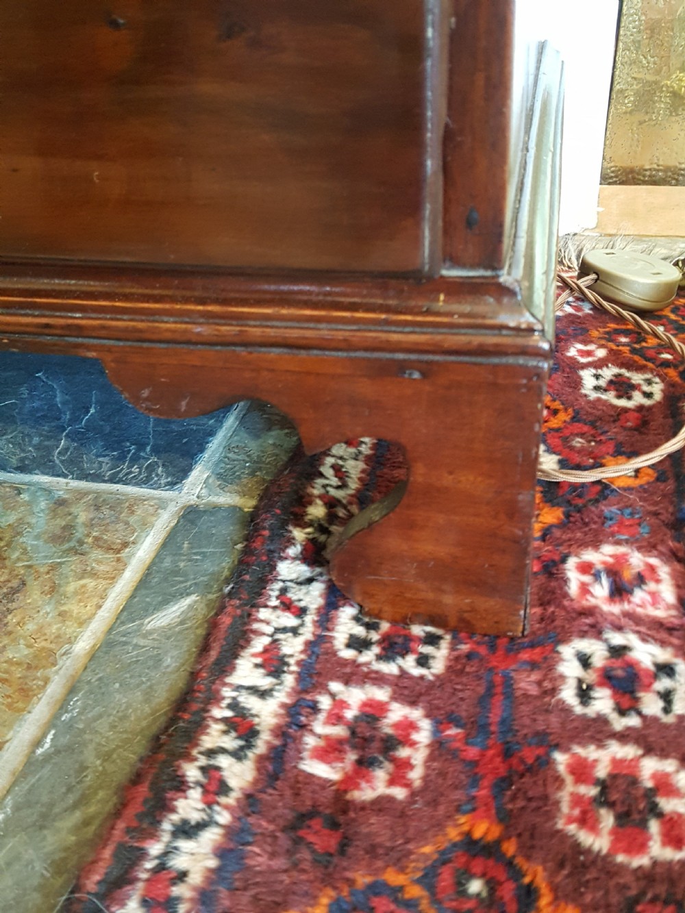  George III mahogany chest of drawers View VIII
