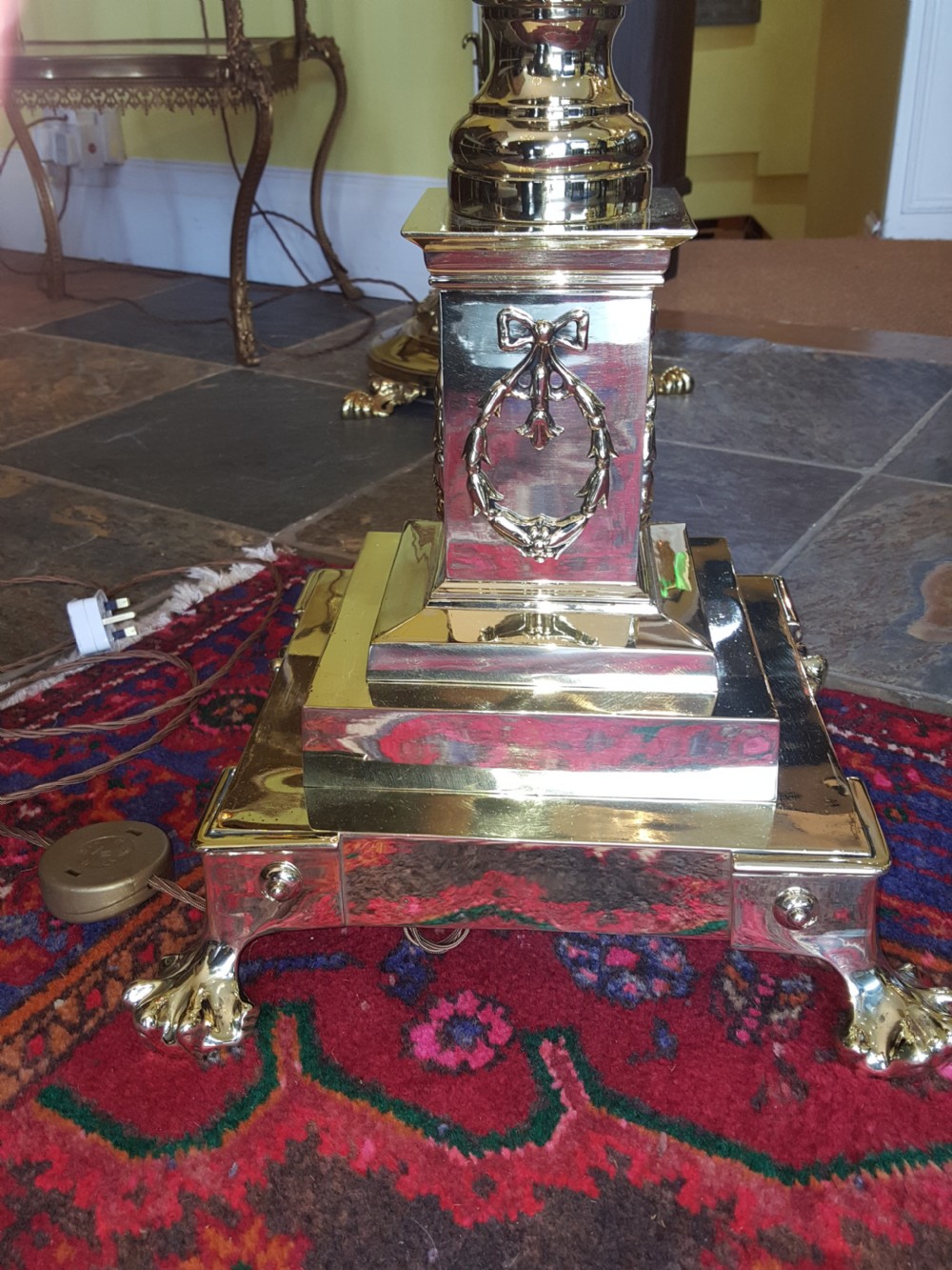 Late 19thC Brass Extending Telescopic Standard Oil Lamp View II