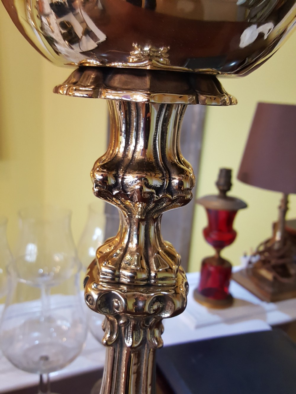 Victorian Brass Oil Lamp - Hinks and Sons View IV