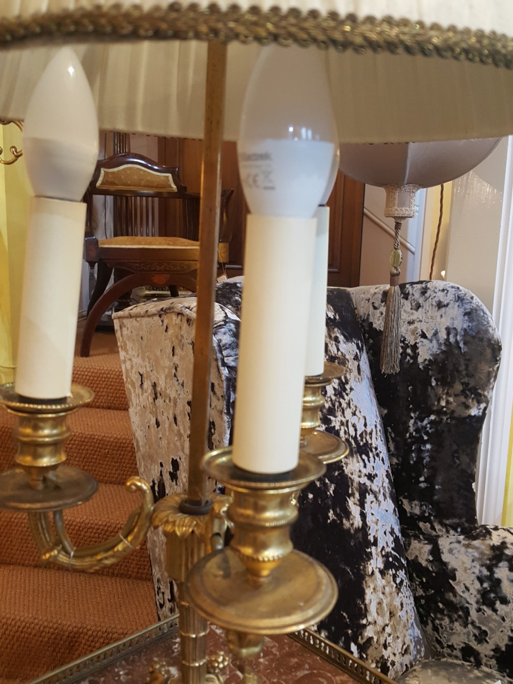  Late Victorian gilt metal table lamp View VII