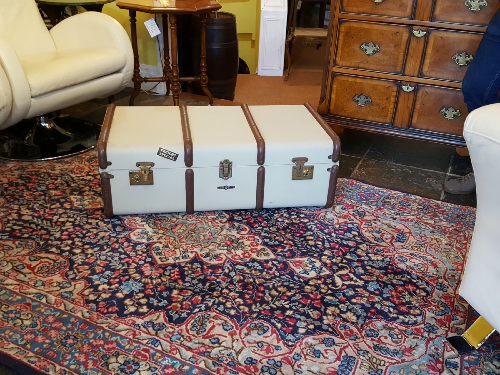 1920's Travelling Trunk View II