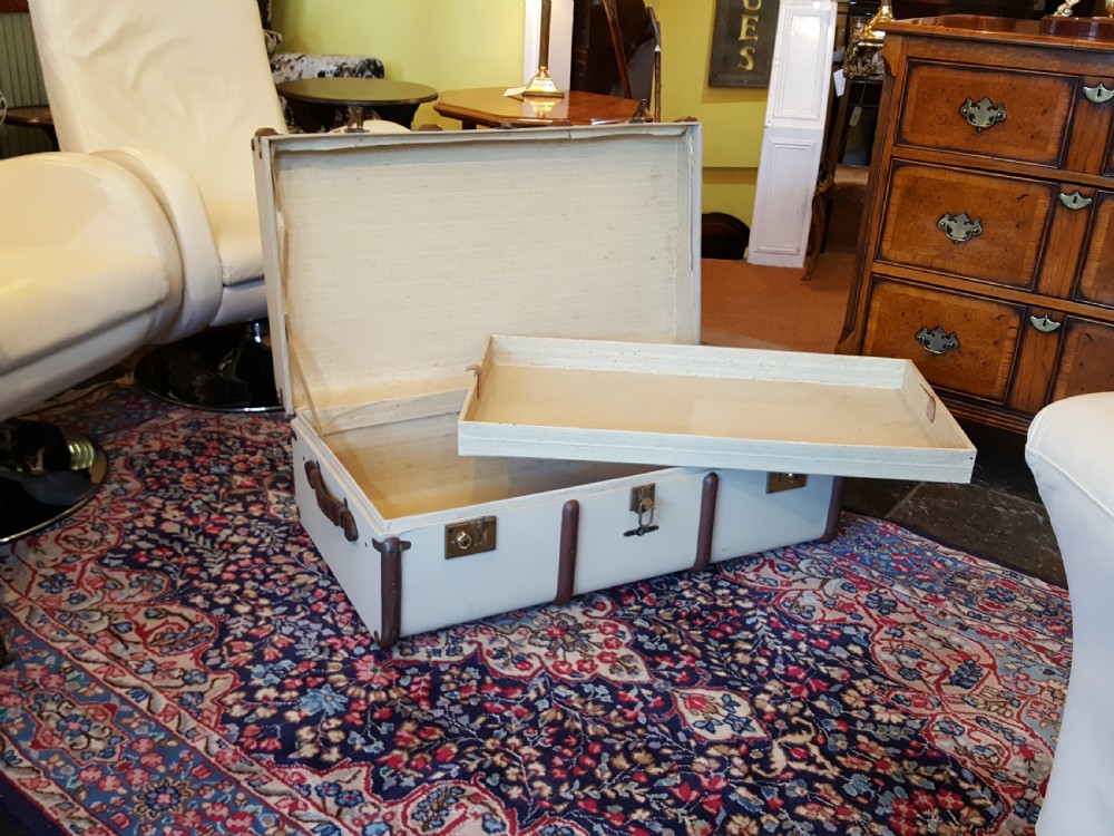 1920's Travelling Trunk View IV