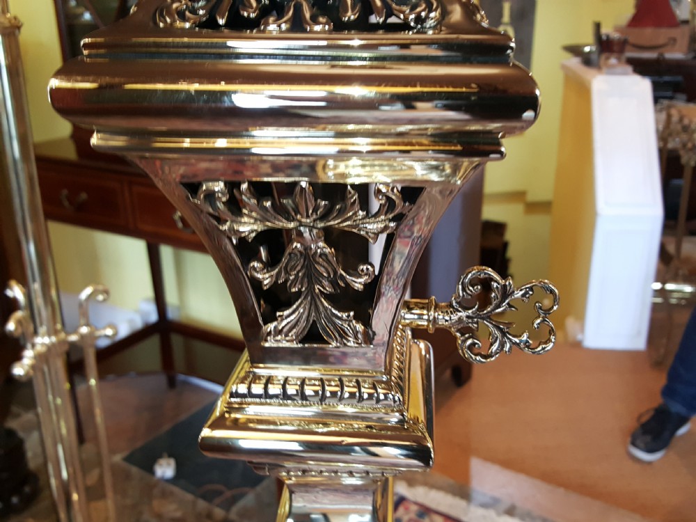 Victorian Brass Extending Standard Oil Lamp View VII