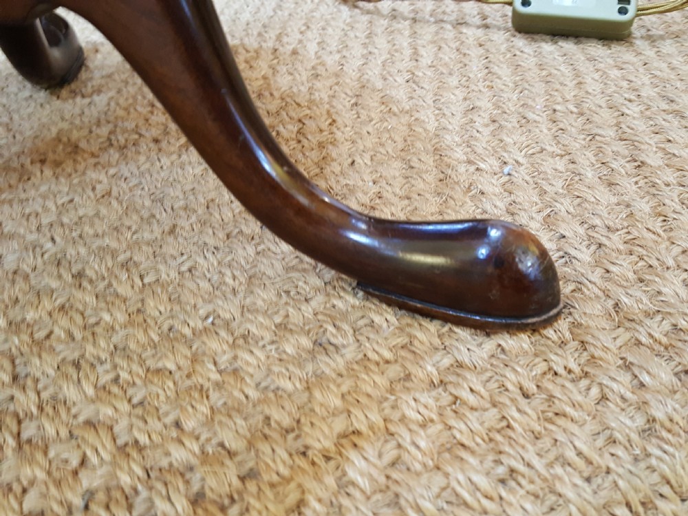Early 20th Century mahogany lamp table View II
