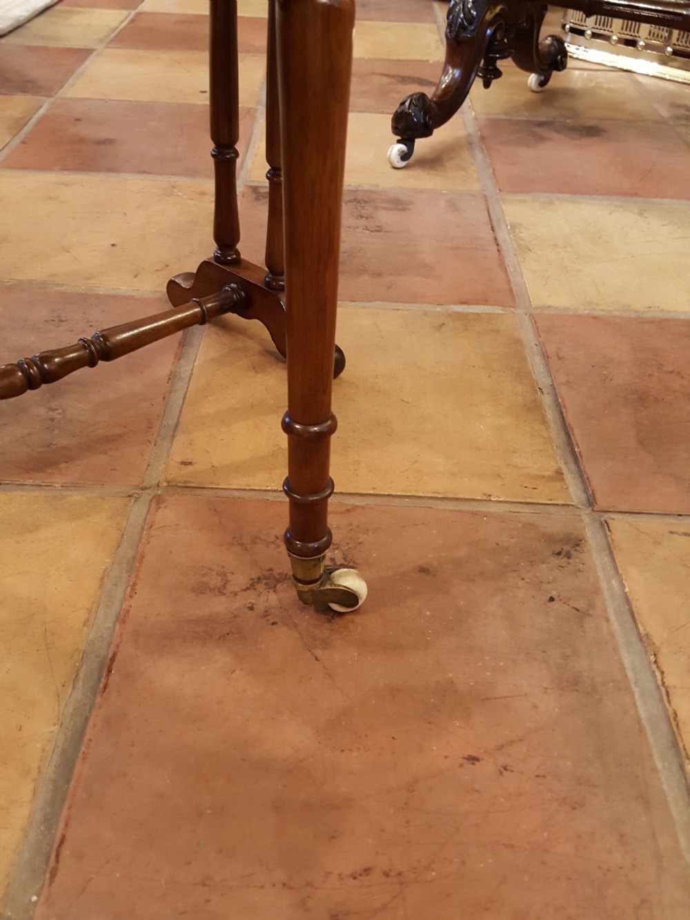 Late Victorian Burr Yew Sutherland Table View V