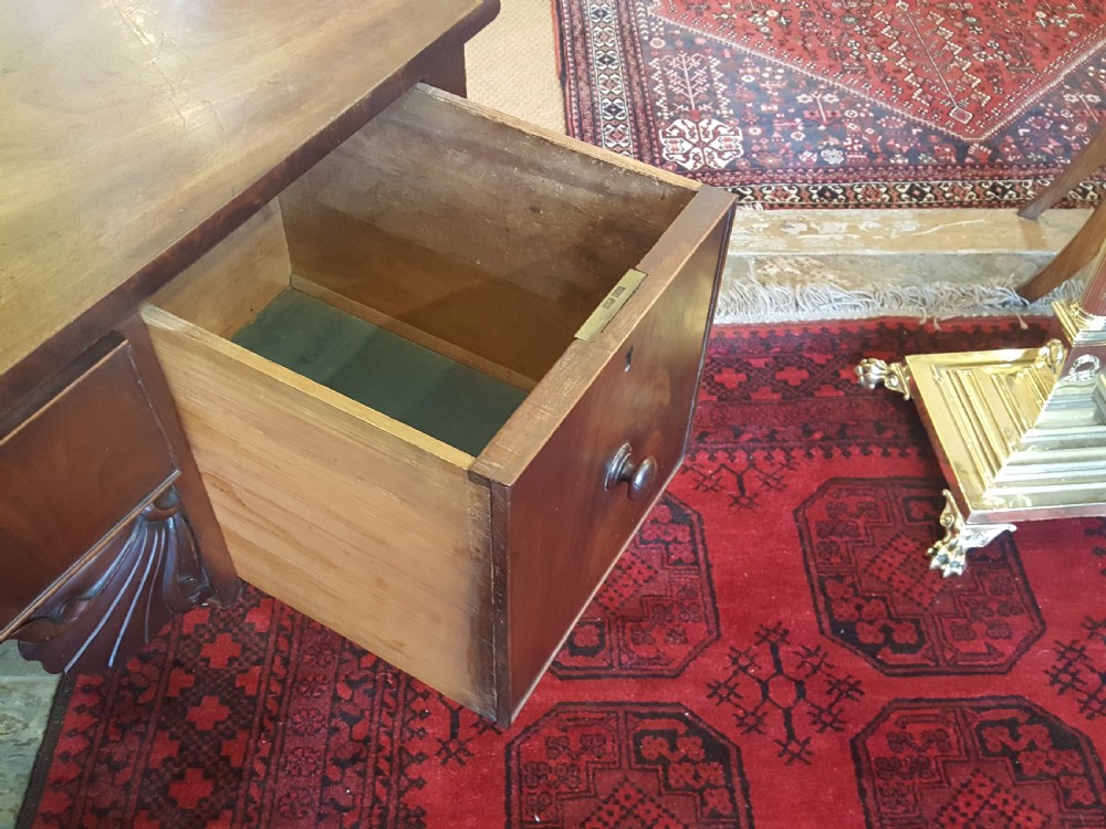 Early Victorian Mahogany Dressing Table View VI