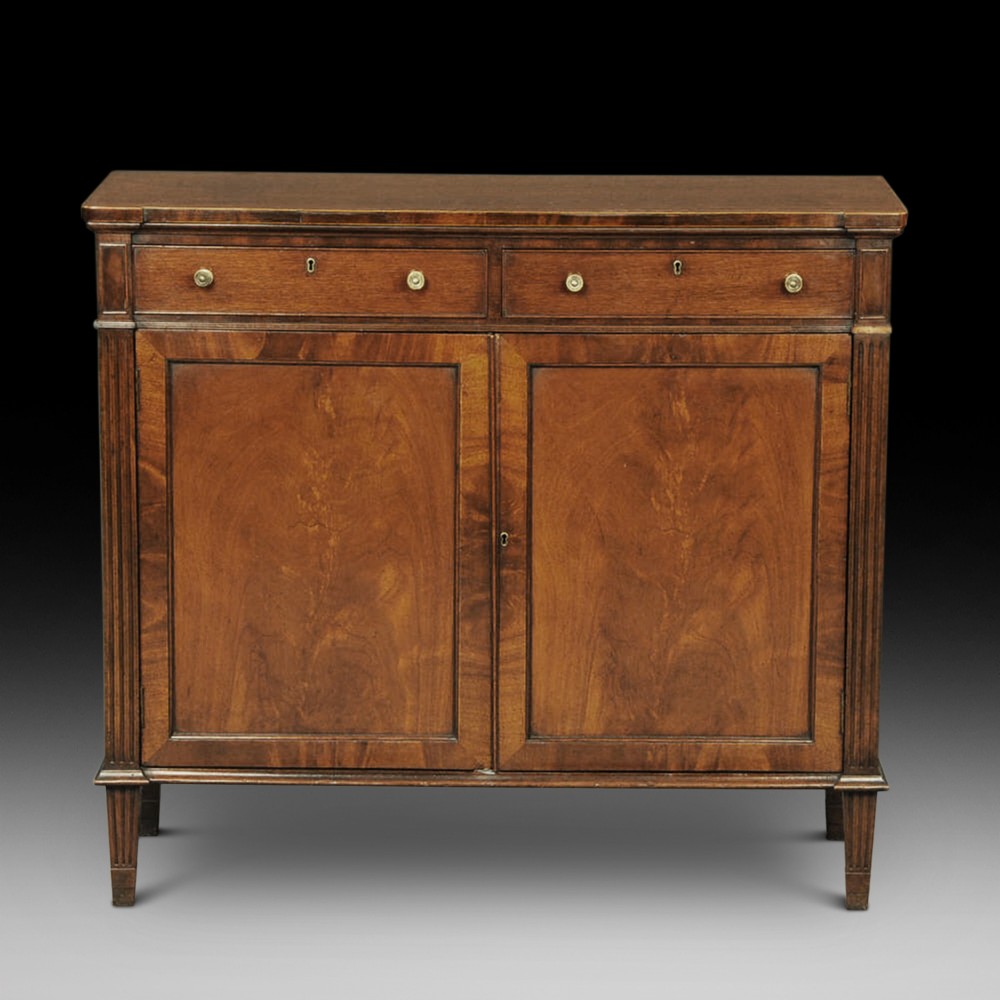 Early 20thC Mahogany Drinks Cabinet