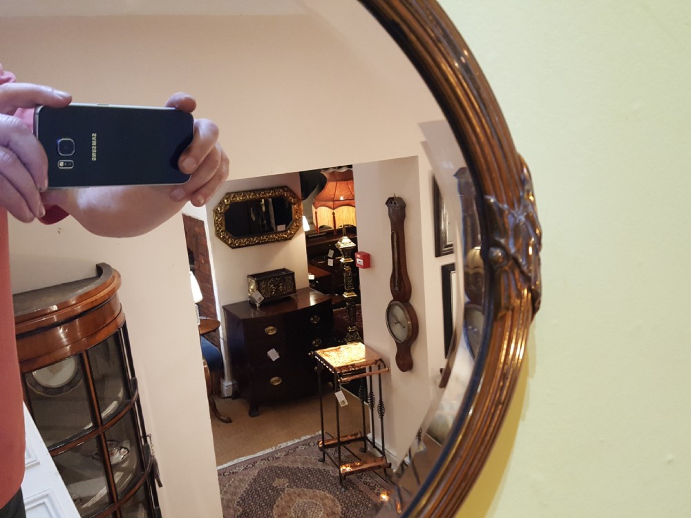 Oval wall mirror View III