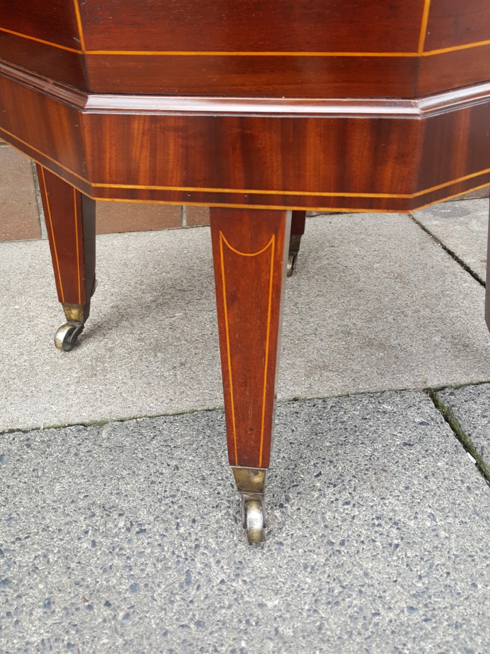 George III Mahogany Octagonal Cellarette View V