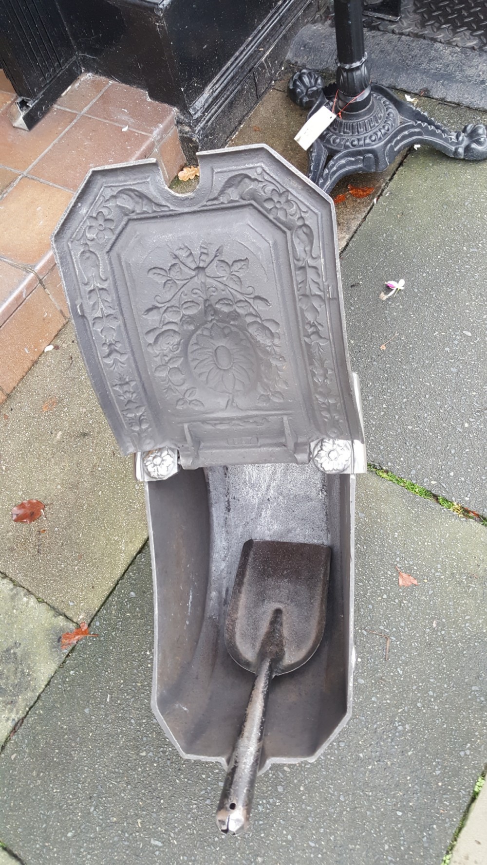 19th Century Cast Iron Coal Scuttle View IV
