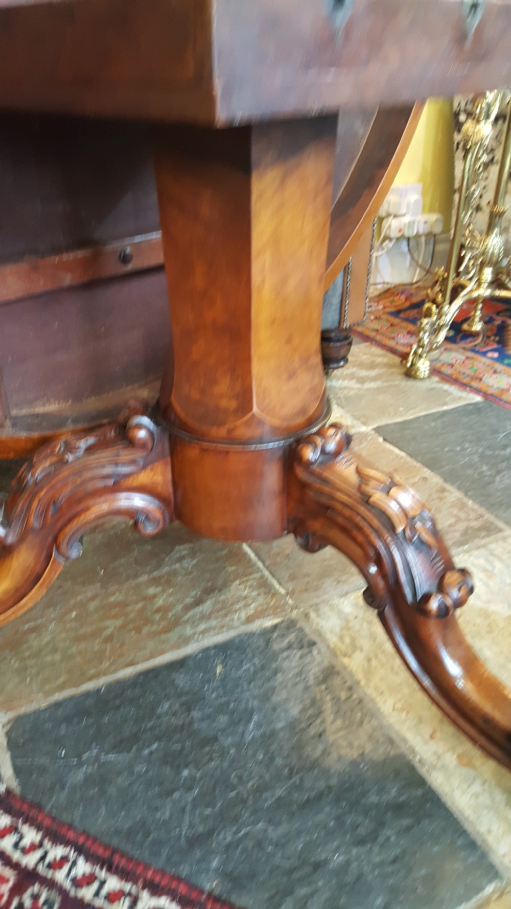 Superb Quality Victorian Burr Walnut Centre Breakfast Table View IX