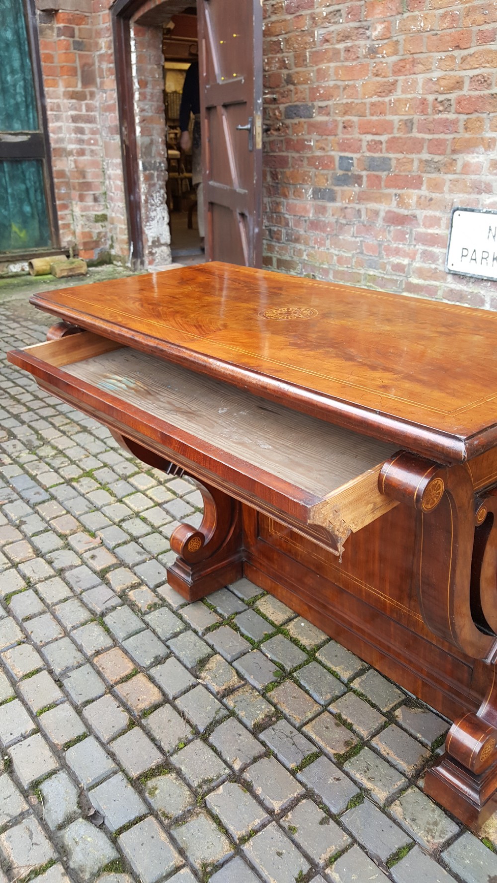 Mid 19thC mahogany console table View V