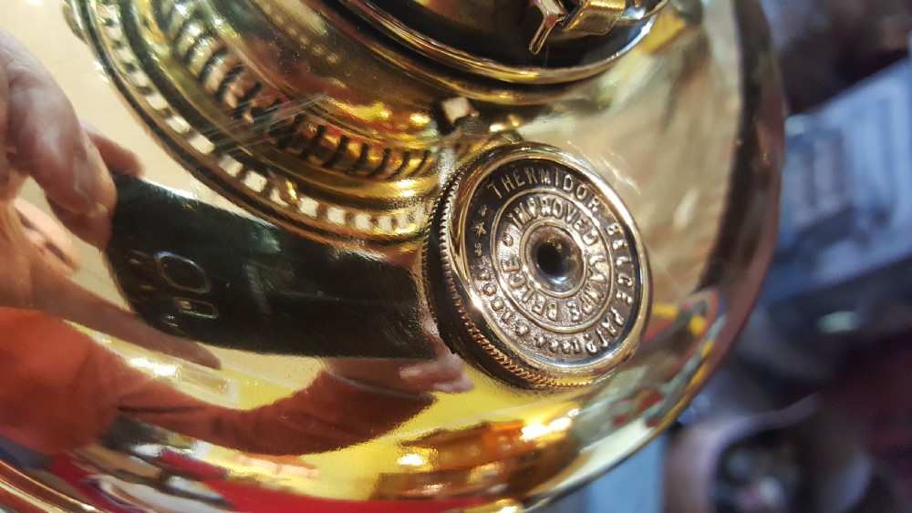  Late 19thC telescopic brass standard oil lamp View XI