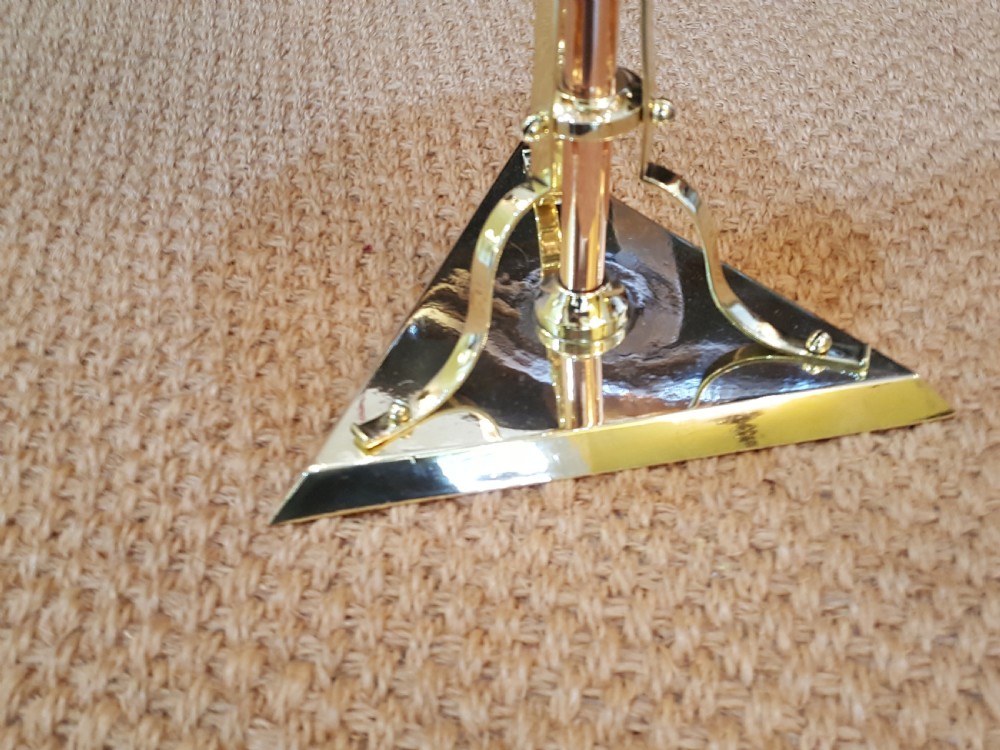 Art Nouveau copper and brass oil lamp View IV