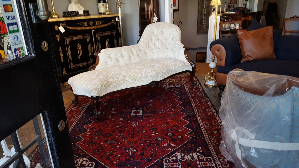 Early Victorian Rosewood Chaise Lounge View II