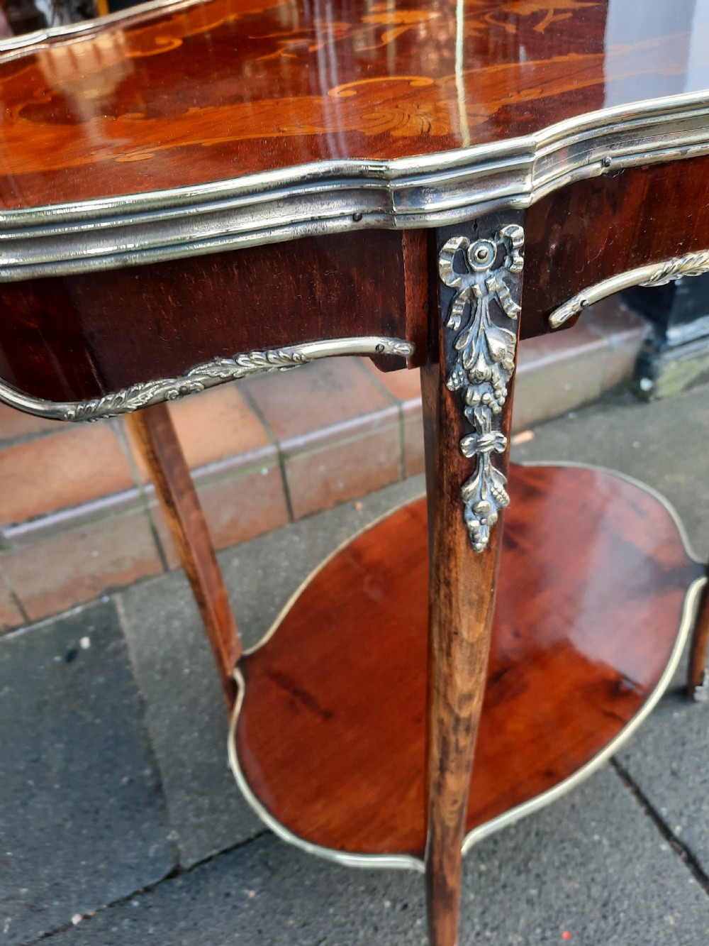  French floral marquetry inlaid occasional table View III