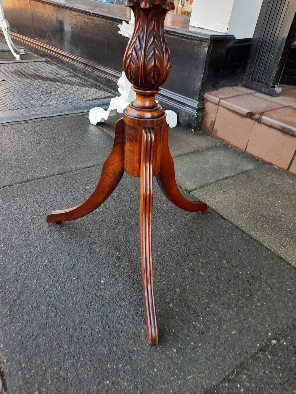 Early 19thC Mahogany Tripod Table View IV