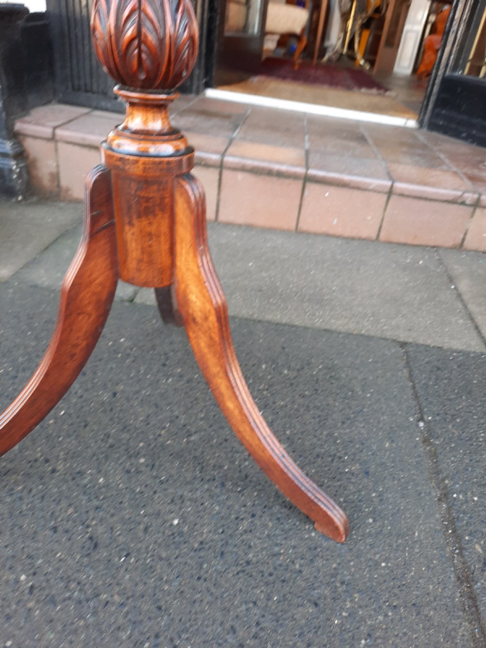 Early 19thC Mahogany Tripod Table View V