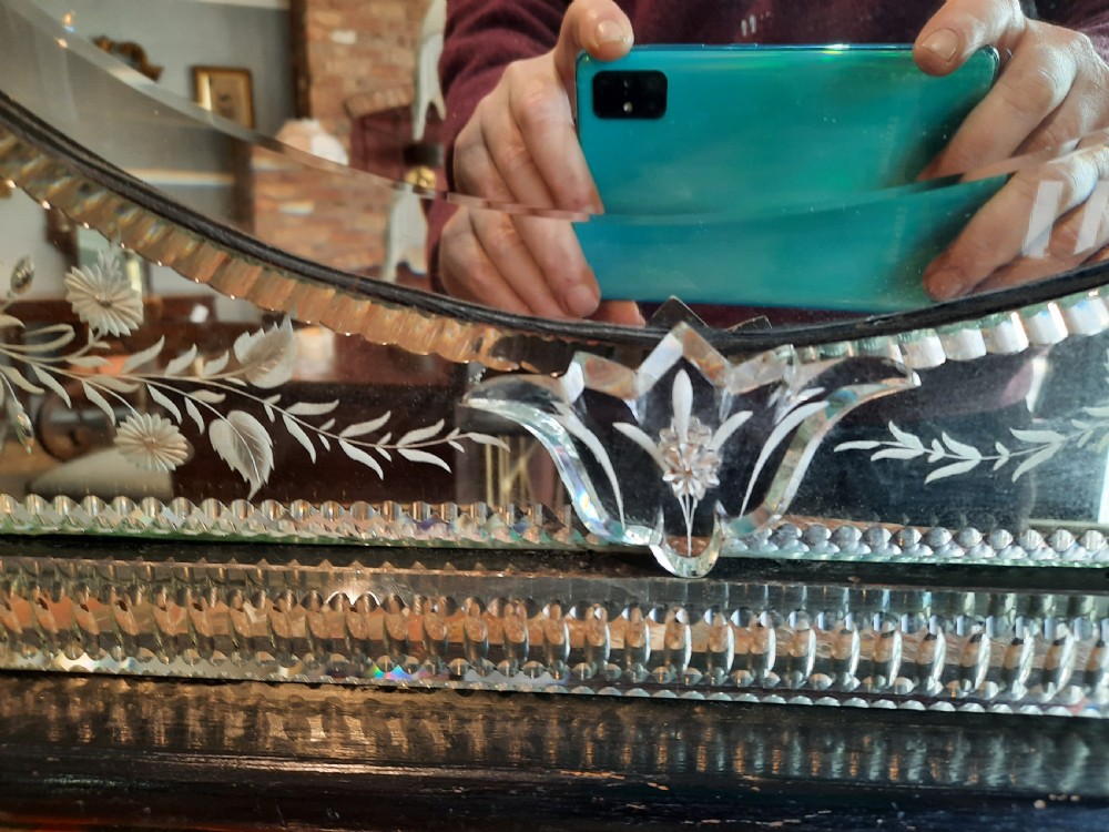Venetian Dressing Table Mirror View III