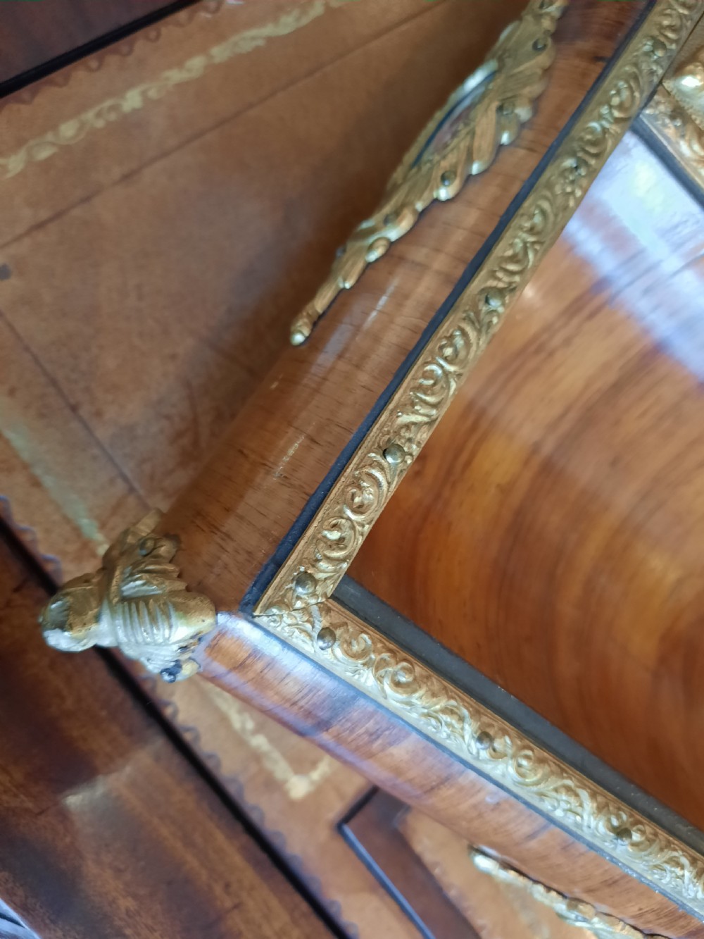 19thC French Kingwood Desk Stand View VI
