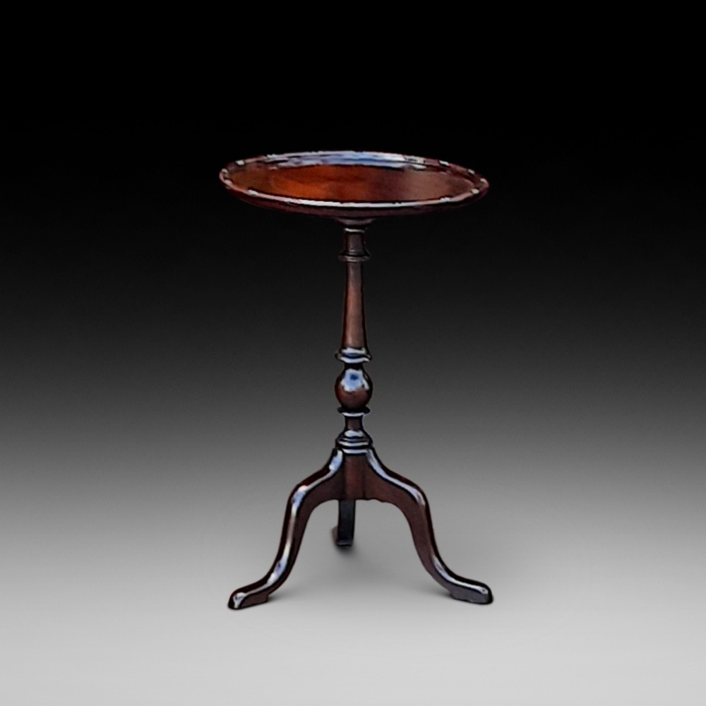 Edwardian mahogany occasional lamp table