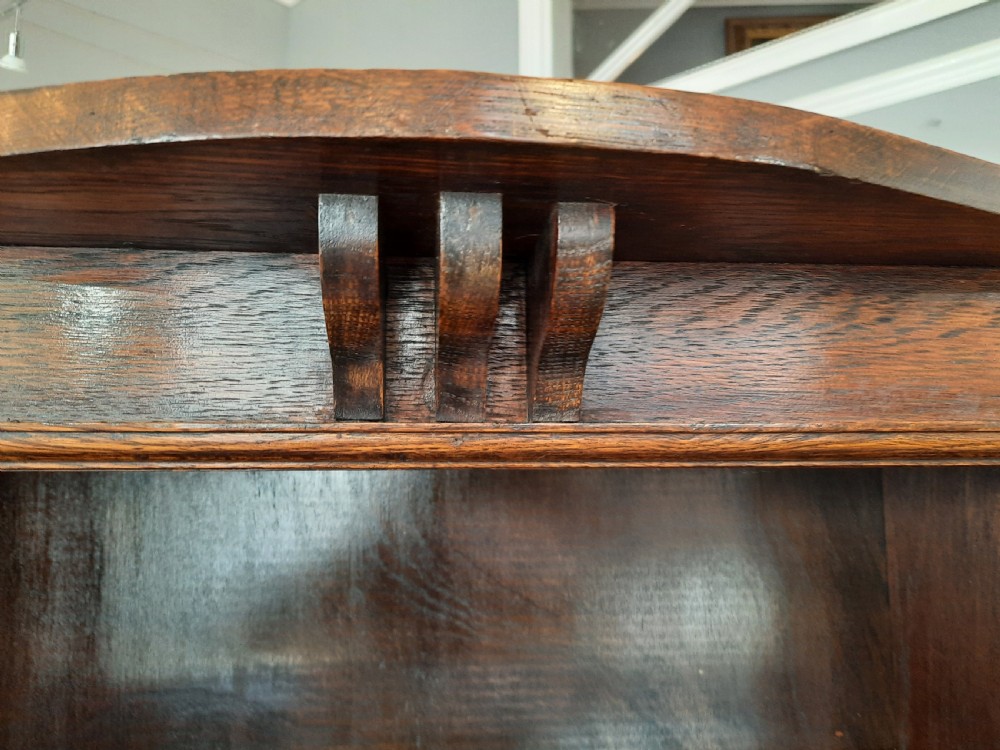 Early 20thC Edwardian Arts & Crafts Oak Bookcase View III