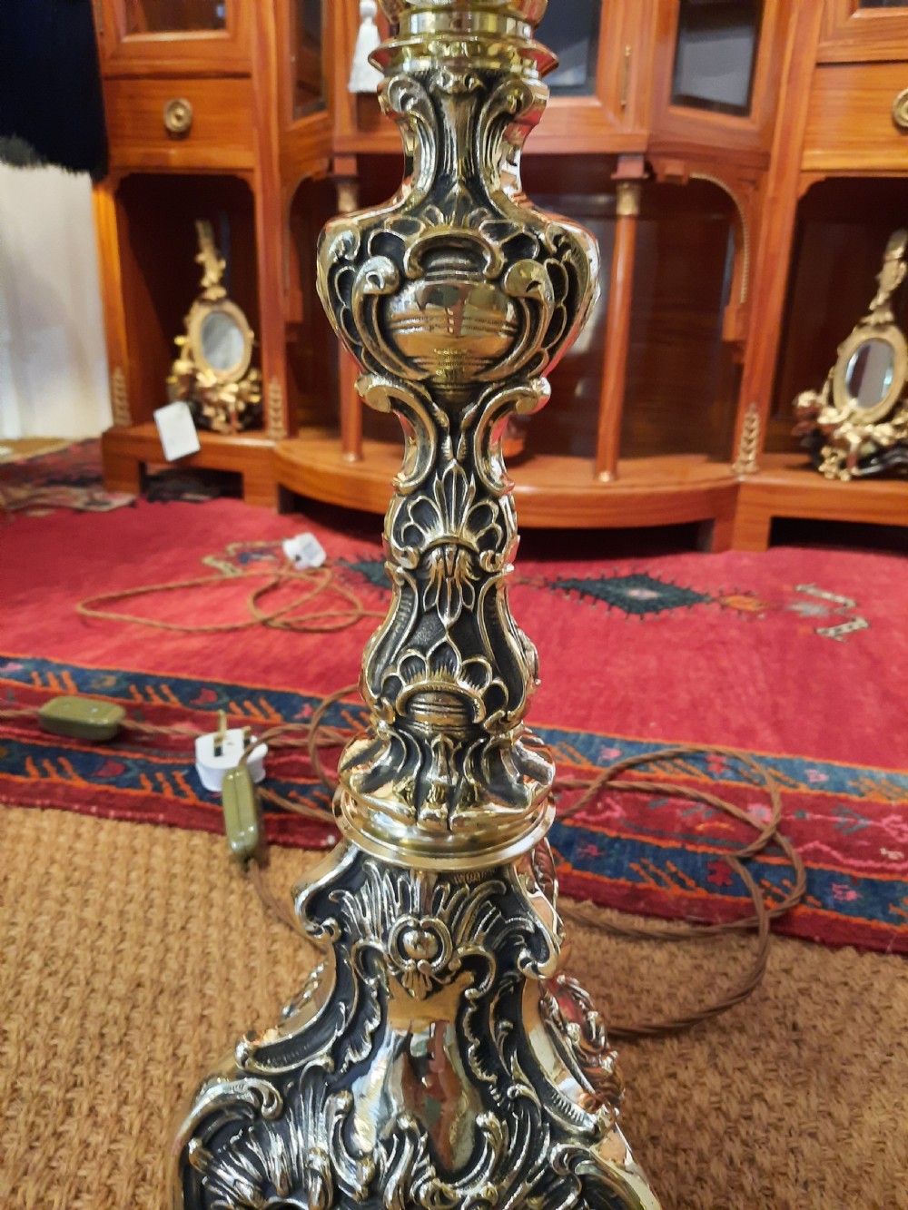 Pair of Early 20thC Brass Table Lamps View IV