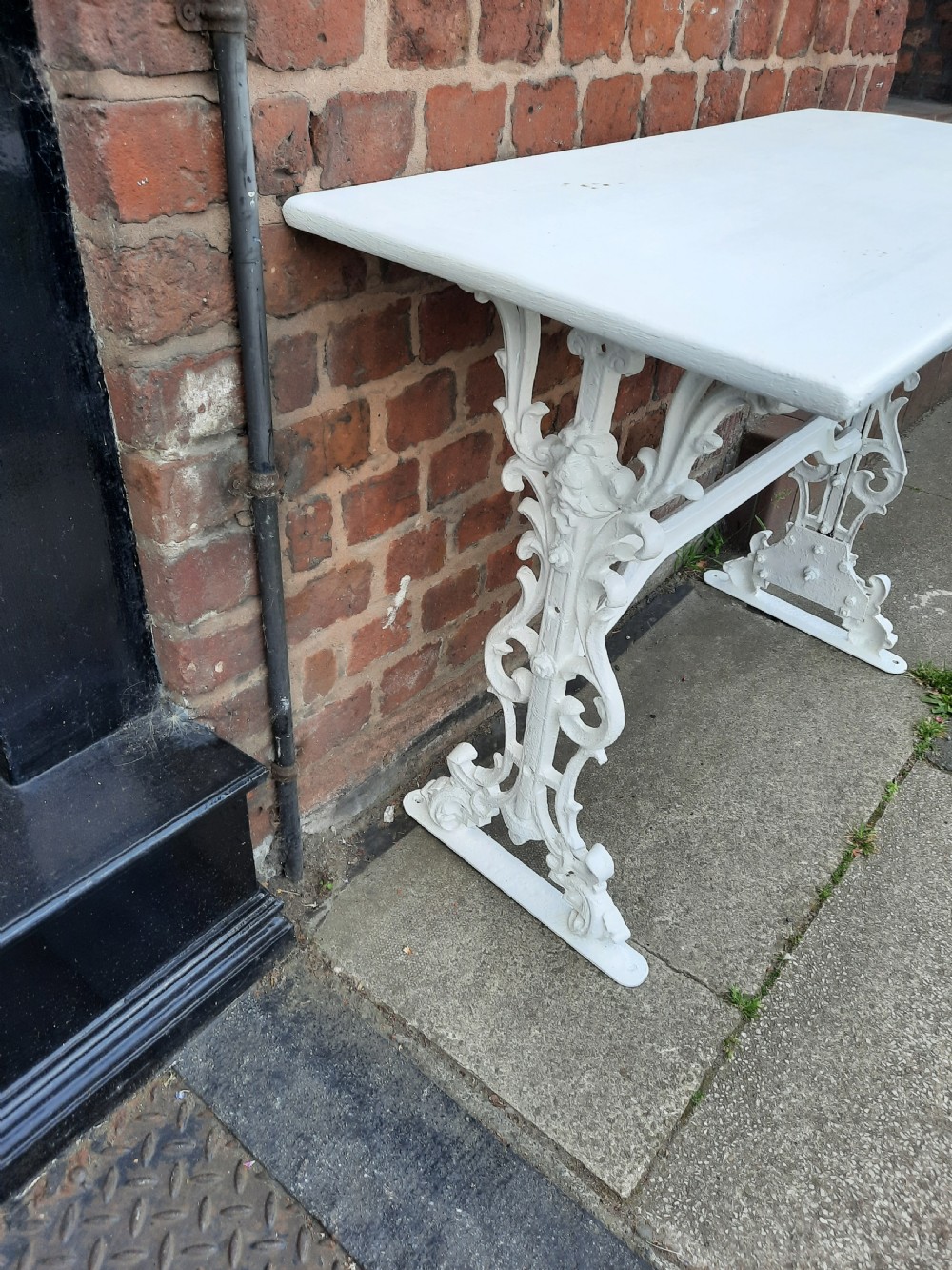 Late 19thC Cast Iron Garden Table View III