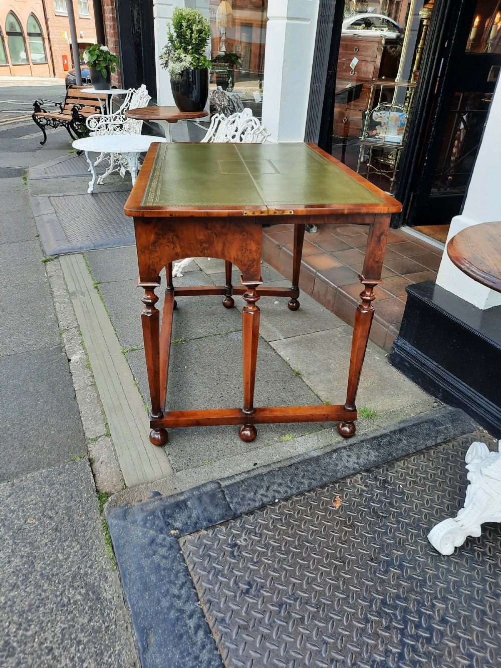 Early 20thC burr yew console card table View VIII