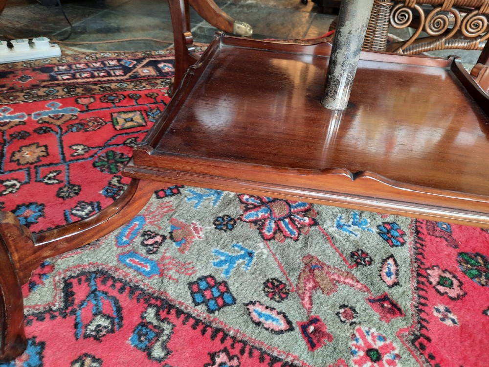 Mahogany 